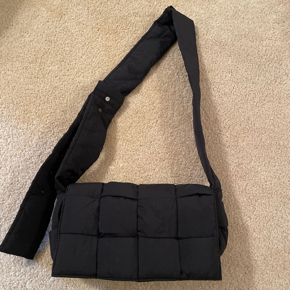 Black Puffer Cross Body